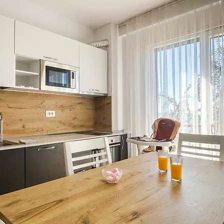 Pineta 572 Durrës
