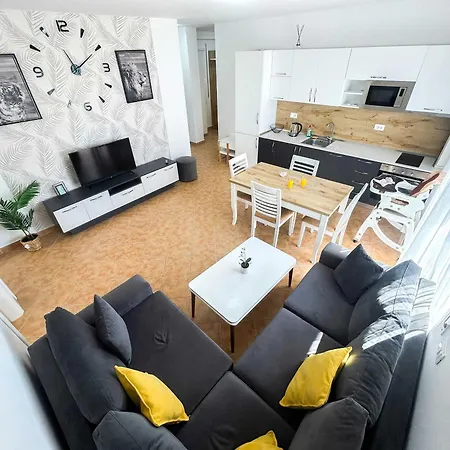 Pineta 572 Apartment *